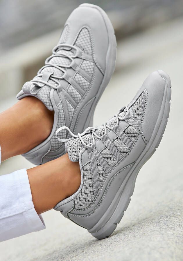 Lascana Sneakers Slip-On vrijetijdsschoen lage schoen met elastische veters VEGAN