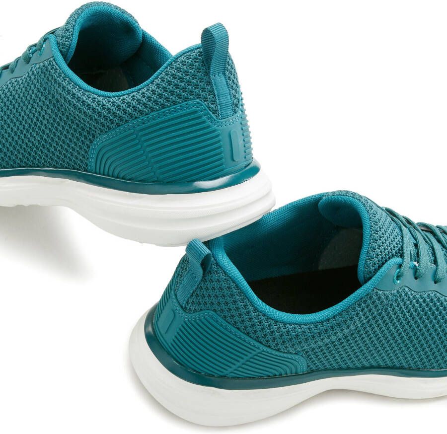 Lascana Sneakers Veterschoen lage schoen vrijetijdsschoen ultralicht VEGAN