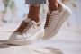 Lascana Sneakers Vrijetijdsschoenen Slip-On sneaker met metallic details vrijetijdsschoenen VEGAN - Thumbnail 17