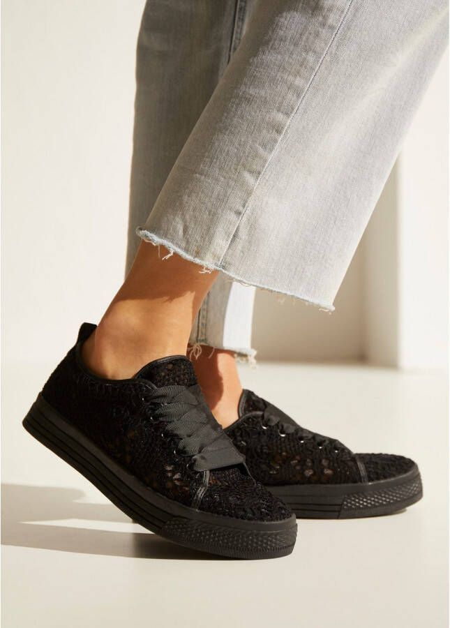 Lascana Sneakers met lichte plateausole en punt veterschoenen vrijetijdsschoenen