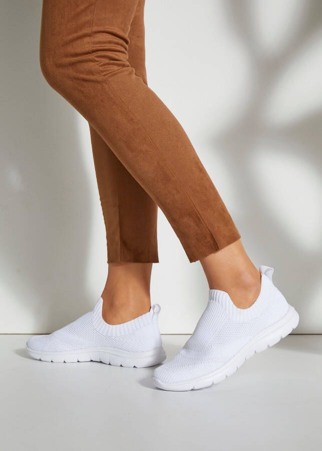 Lascana Sneakers Slip-ins slipper lage schoen ultralicht en om in te slippen VEGAN