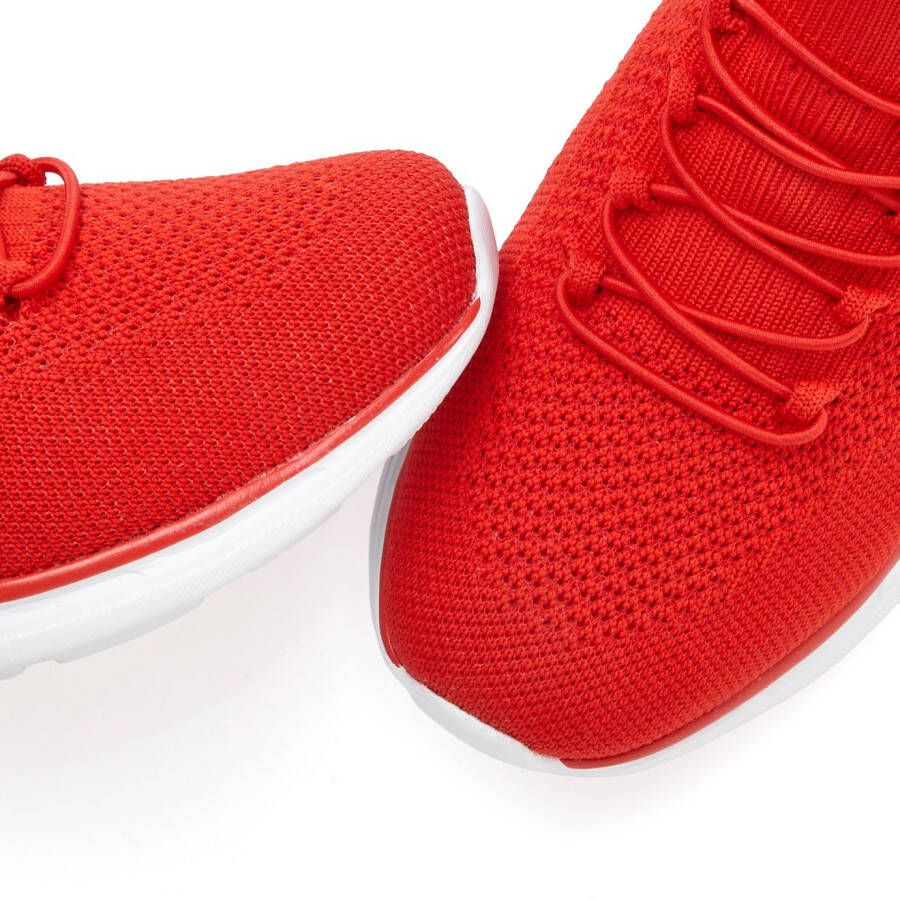 Lascana Sneakers Slipper lage schoen ultralicht en comfortabel om in te slippen VEGAN