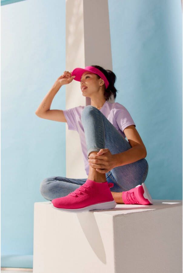 Lascana Sneakers Slipper lage schoen ultralicht en comfortabel om in te slippen VEGAN
