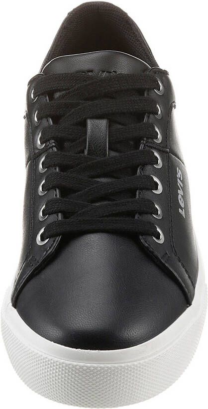 Levi's Plateausneakers Woodward S met levi s opdruk vrijetijdsschoen halfhoge schoen veterschoen