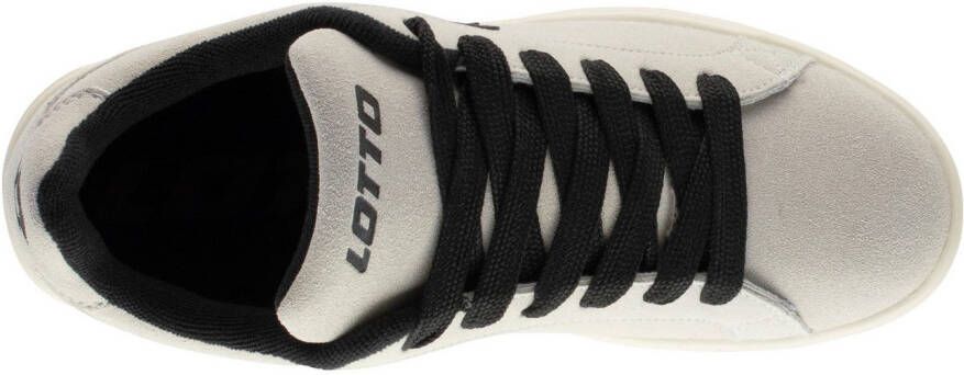 lotto Sneakers in trendy y2k ontwerp