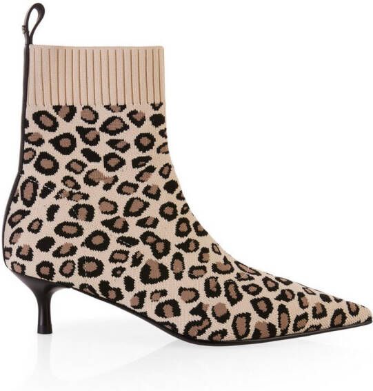 Marc Cain Laarsjes Collections Feminine Rigour