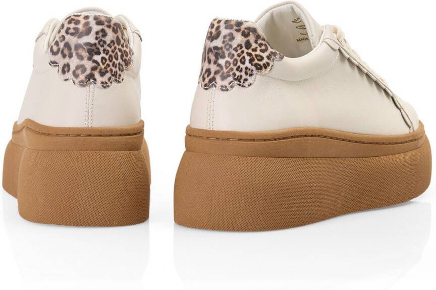 Marc Cain Plateausneakers Happy Classics chunky sneaker retro sneaker met modieuze hak in dierenlook