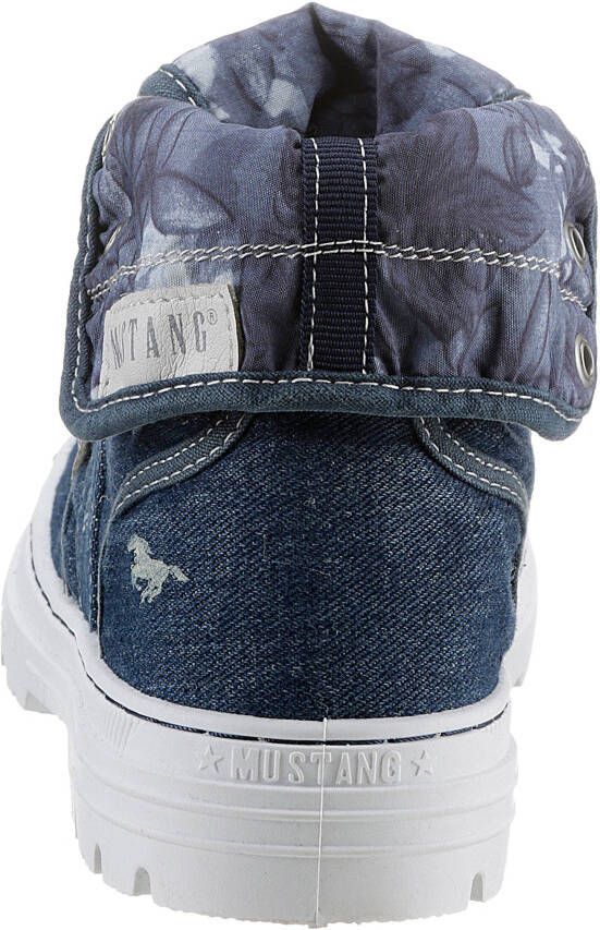 Mustang Shoes Hoge veterschoenen met omklapbare kraag