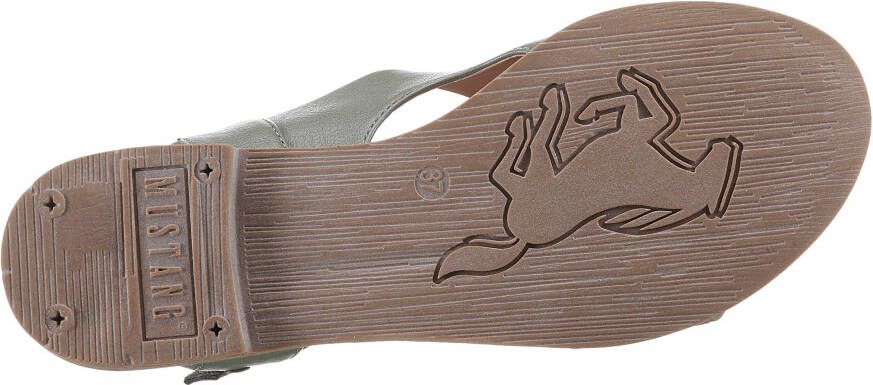 Mustang Shoes Sandalen in trendy asymmetrische look