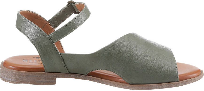 Mustang Shoes Sandalen in trendy asymmetrische look