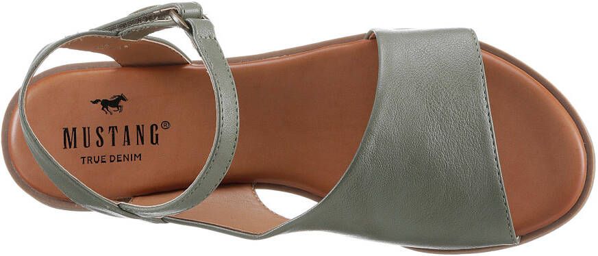 Mustang Shoes Sandalen in trendy asymmetrische look