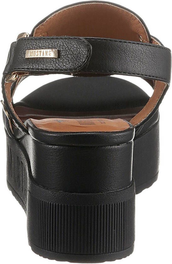 Mustang Shoes Sleehaksandaaltjes zomerschoen sandaal sleehak met klittenbandjes