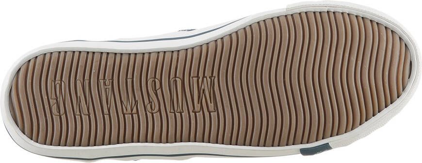 Mustang Shoes Slip-on sneakers Slippers zomerschoenen vrijetijdsschoenen met praktische elastische band