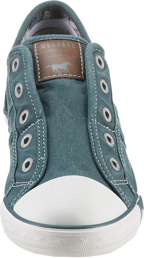 Mustang Shoes Slip-on sneakers Slippers zomerschoenen vrijetijdsschoenen met praktische elastische band
