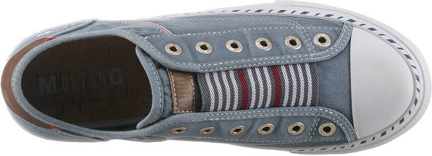 Mustang Shoes Slip-on sneakers met praktisch elastiek