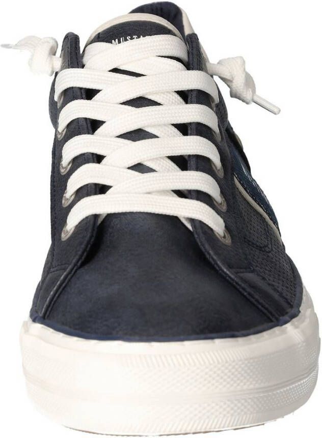 Mustang Shoes Slip-on sneakers met stijlvolle zijstrip vrijetijdsschoen lage schoen veterschoen