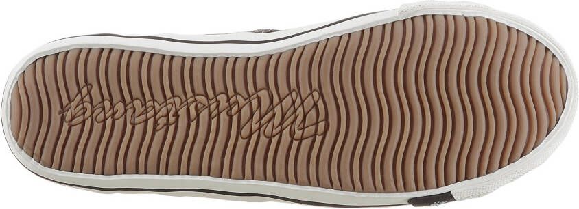 Mustang Shoes Slip-on sneakers mooi kleurenpalet