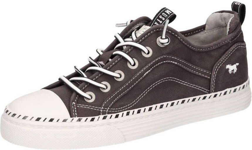 Mustang Shoes Slip-on sneakers slippers instapschoen vrijetijdsschoen met gekleurde zoolrand