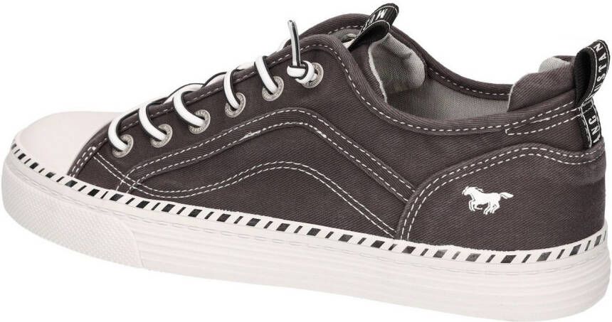 Mustang Shoes Slip-on sneakers slippers instapschoen vrijetijdsschoen met gekleurde zoolrand