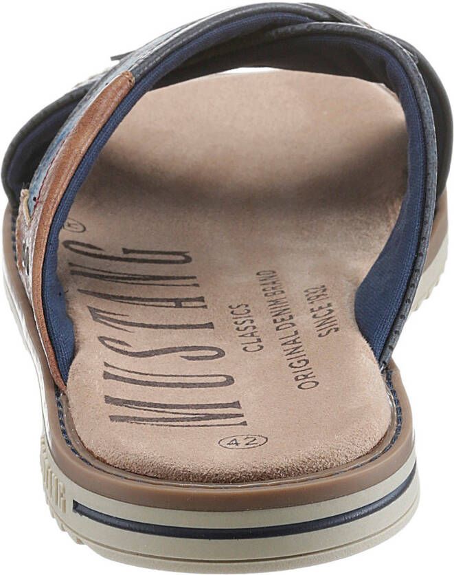 Mustang Shoes Slippers zomerschoen slippers badschoen met opvallende logo-opschrift
