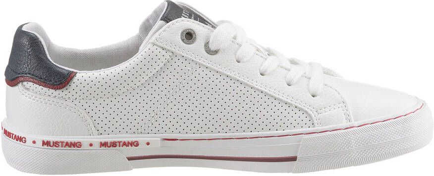 Mustang Shoes Sneakers zachte schachtvering vrijetijdsschoen lage schoen veterschoen