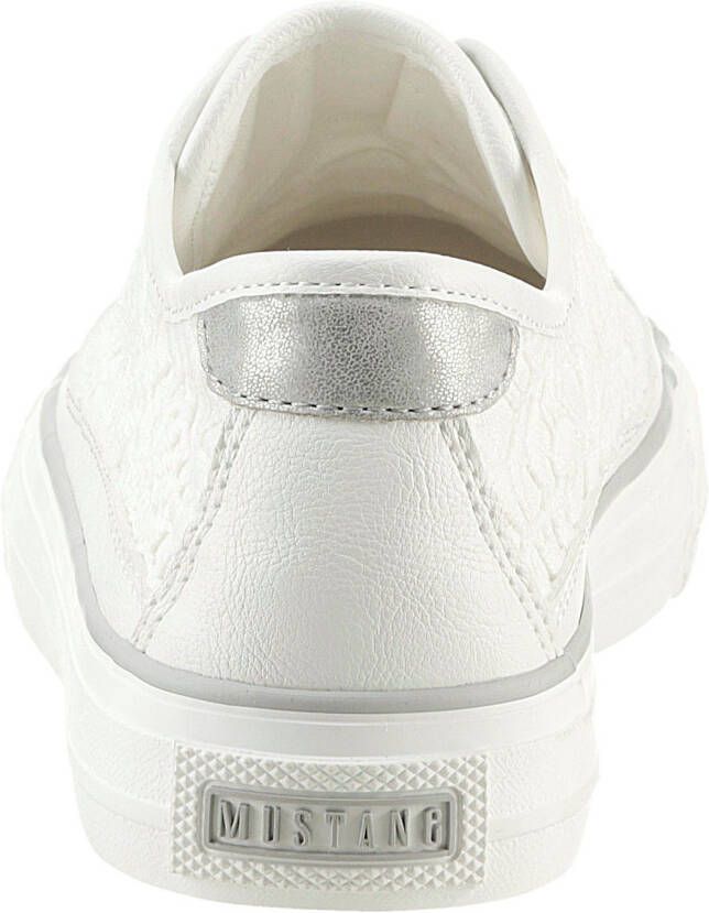 Mustang Shoes Sneakers vrijetijdsschoen lage schoen veterschoen met zijlijk haak-inzet