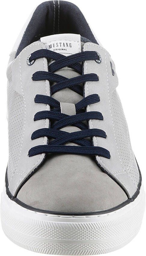 Mustang Shoes Sneakers vrijetijdsschoen lage schoen veterschoen met zijlijke perforatie