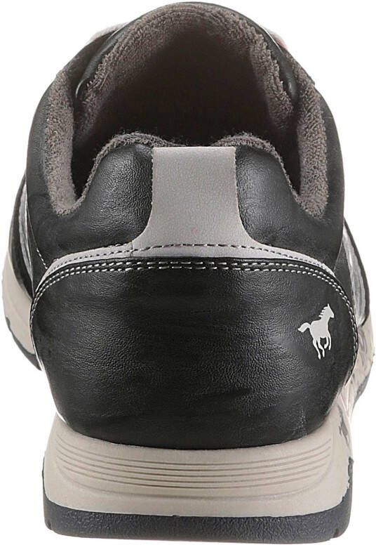 Mustang Shoes Sneakers met gedessineerde loopzool