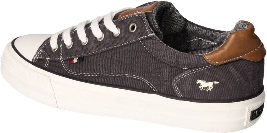 Mustang Shoes Sneakers vrijetijdsschoen lage schoen veterschoen met rubberen kap