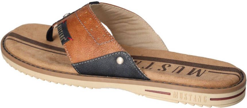 Mustang Shoes Teenslippers zomerschoen slippers poolslides badschoen stijlvolle kleurcombinatie