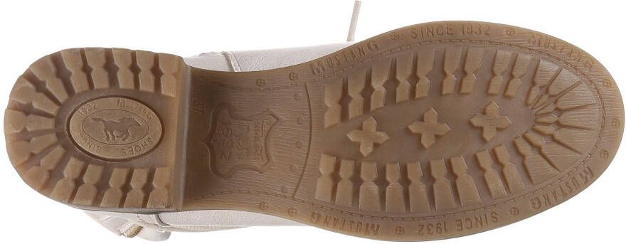 Mustang Shoes Winterlaarzen blokhak winterlaars veterschoenen bezet met studs