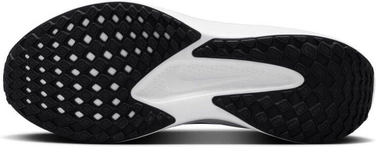 Nike Runningschoenen QUEST 6