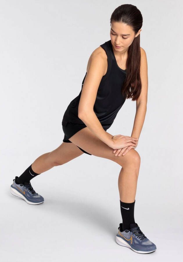Nike Runningschoenen Vomero 17