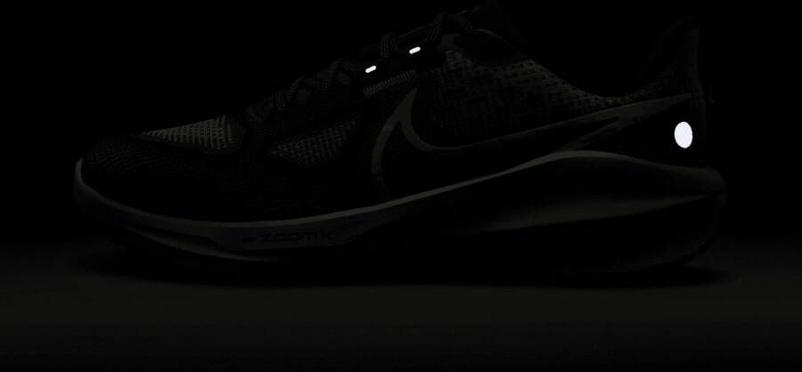 Nike Runningschoenen Vomero 17