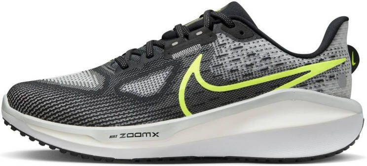 Nike Runningschoenen Vomero 17