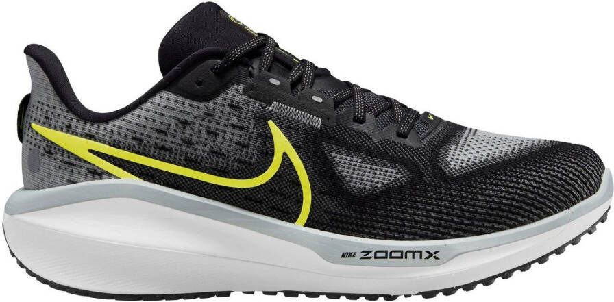 Nike Runningschoenen Vomero 17