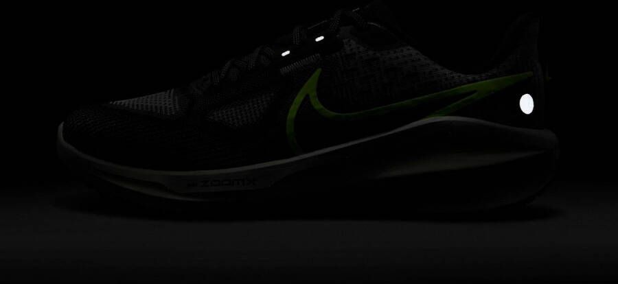Nike Runningschoenen Vomero 17