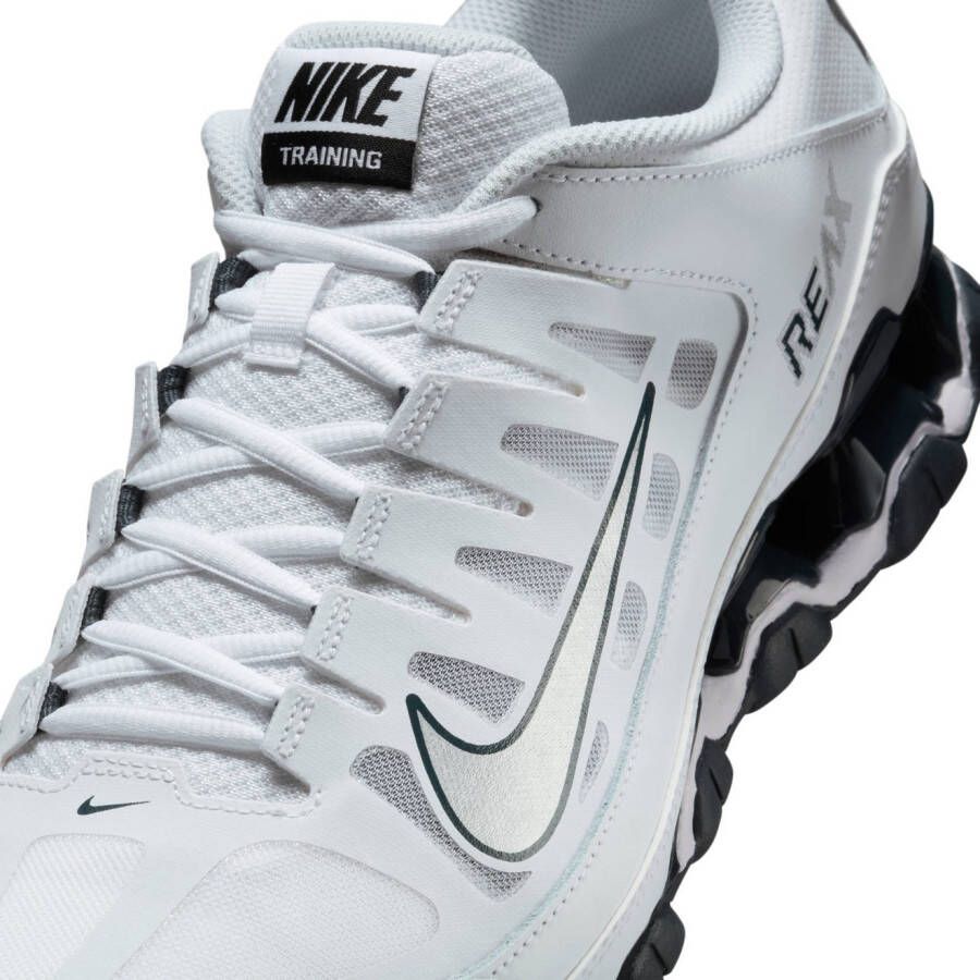 Nike Trainingsschoenen REAX 8 TR MESH