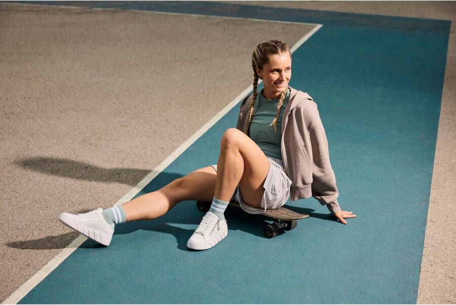 OTTO RIEKER Sport Plateausneakers vrijetijdsschoen lage schoen veterschoen met zijlijke perforatie