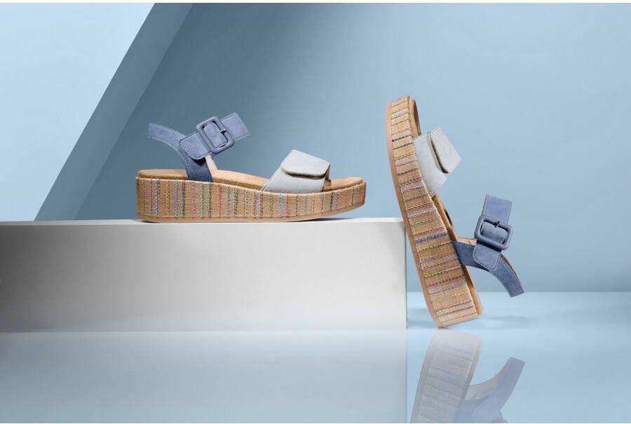 Remonte Sandaaltjes Elisabeth Hurley-Collection Sleehak zomerschoen sandaal met bandjes en bekleed plateau