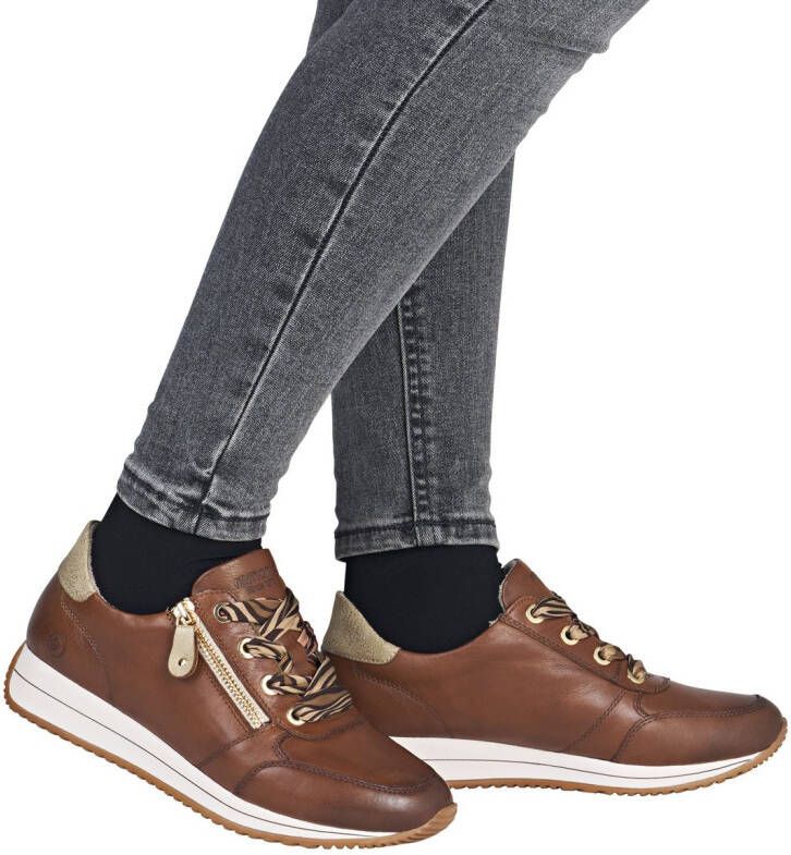 Remonte Sneakers met sleehak Veterschoenen lage schoen vrijetijdsschoen met zijrits