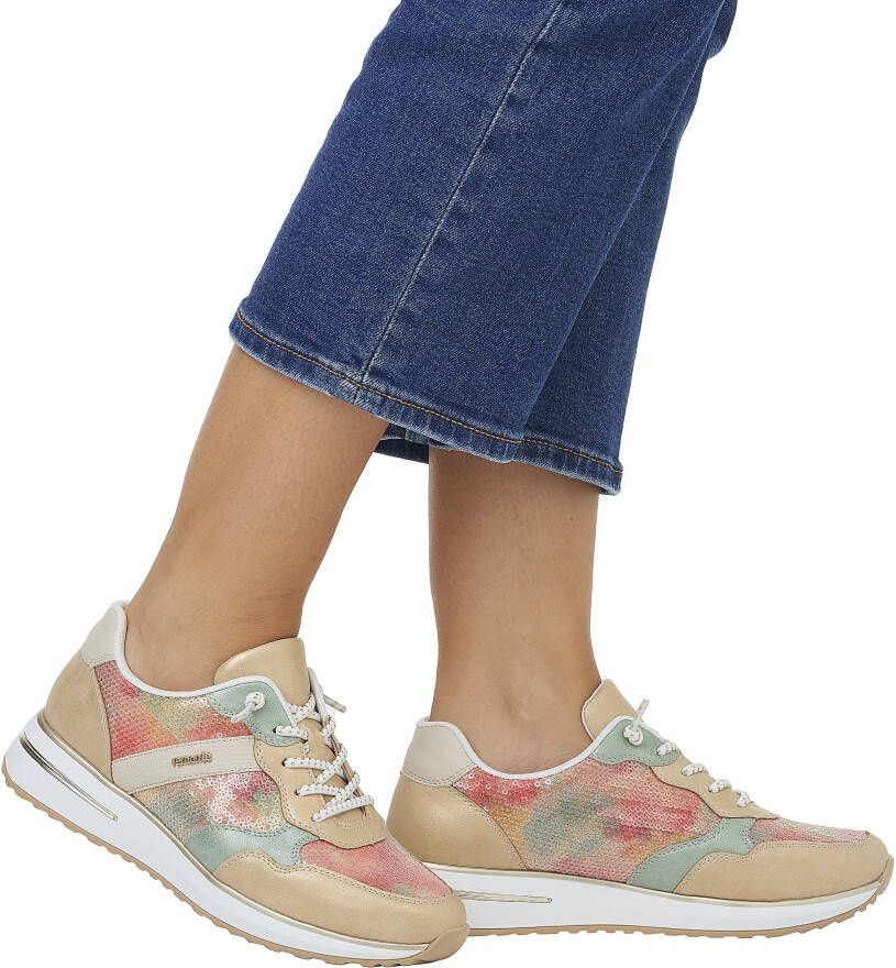 Remonte Sneakers met sleehak met trendy contrastbeslag vrijetijdsschoen lage schoen veterschoen