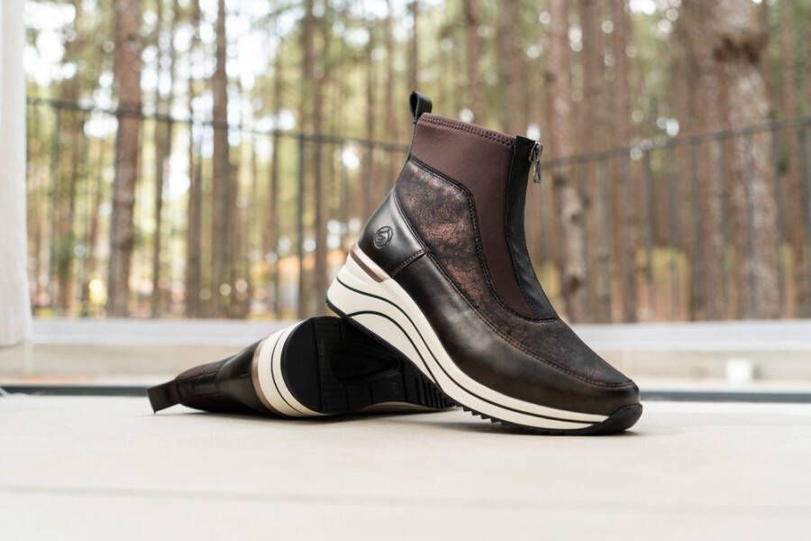 Remonte Sneakers met sleehak instaplaarzen vrijetijdsschoenen high-top sneakers voorrits