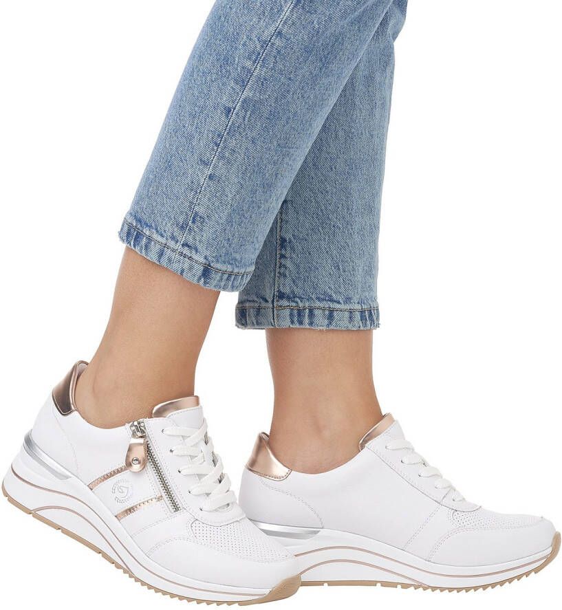 Remonte Sneakers met sleehak vrijetijdsschoen lage schoen veterschoen met metallic contrastaccenten