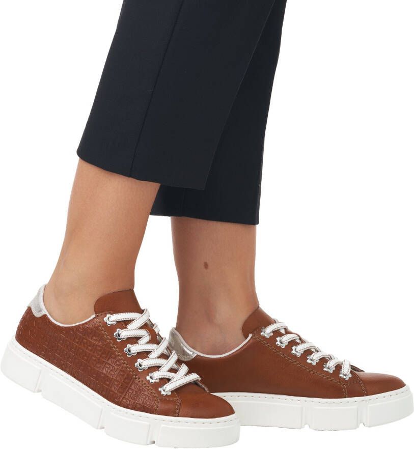 Rieker Plateausneakers Vrijetijdsschoen veterschoen met zij-embossing vrijetijdsschoen lage schoen veterschoen