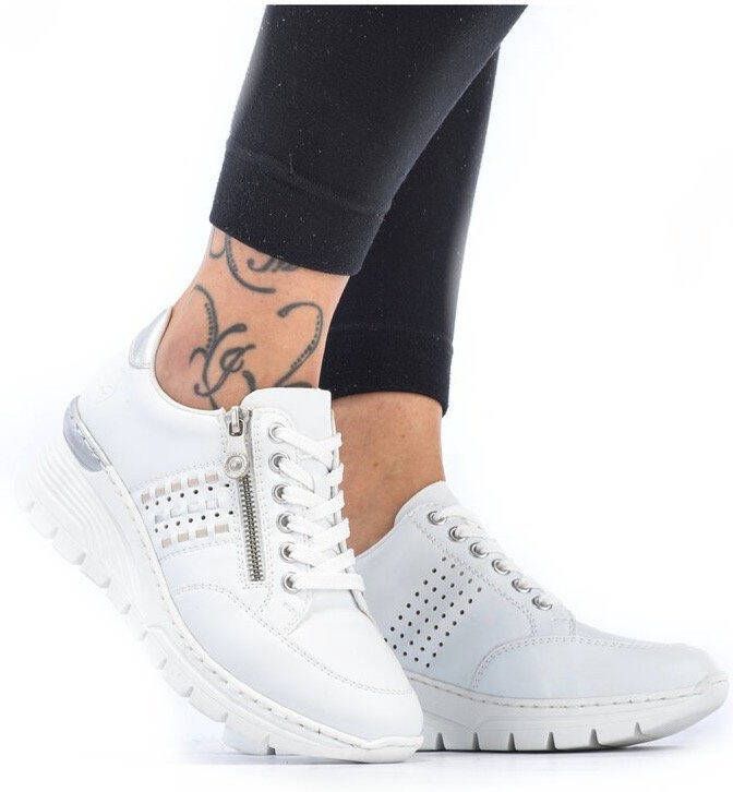Rieker Sneakers met sleehak met zij vlechtopeningen vrijetijdsschoen lage schoen veterschoen
