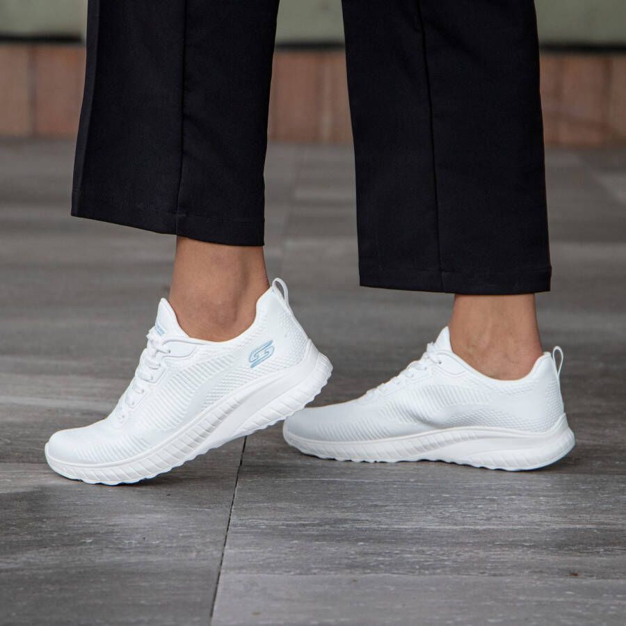 Skechers Sneakers BOBS SQUAD CHAOS FACE OFF Vrijetijdsschoen lage schoen veterschoen met comfort binnenschoen