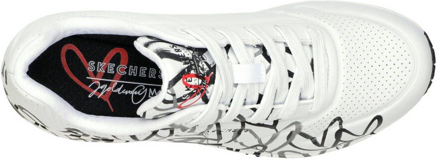 Skechers Sneakers met sleehak UNO-SPREAD THE LOVE Vrijetijdsschoen lage schoen veterschoen met coole graffiti-print