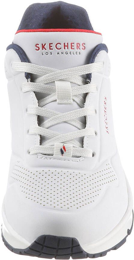 Skechers Sneakers met sleehak Uno Stand on Air Vrijetijdsschoen lage schoen veterschoen met fijne perforatie
