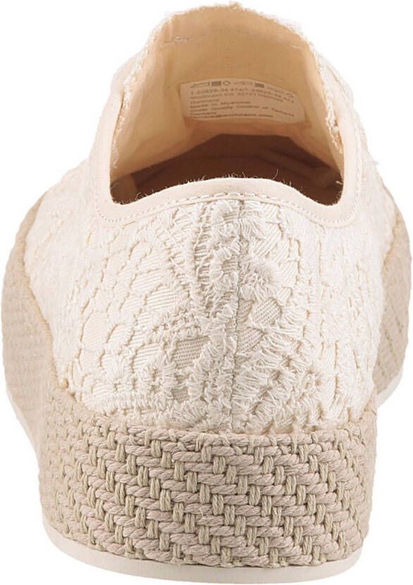 Tamaris Plateausneakers freizeitschoen lage schoen veterschoen met haakapplicatie